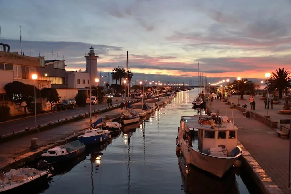 Holiday home Le 2 Magnolie, Viareggio Villa