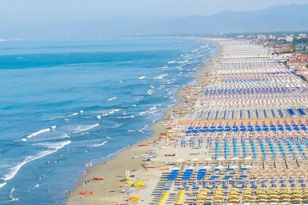Le 2 Magnolie, Viareggio Villa 0*,